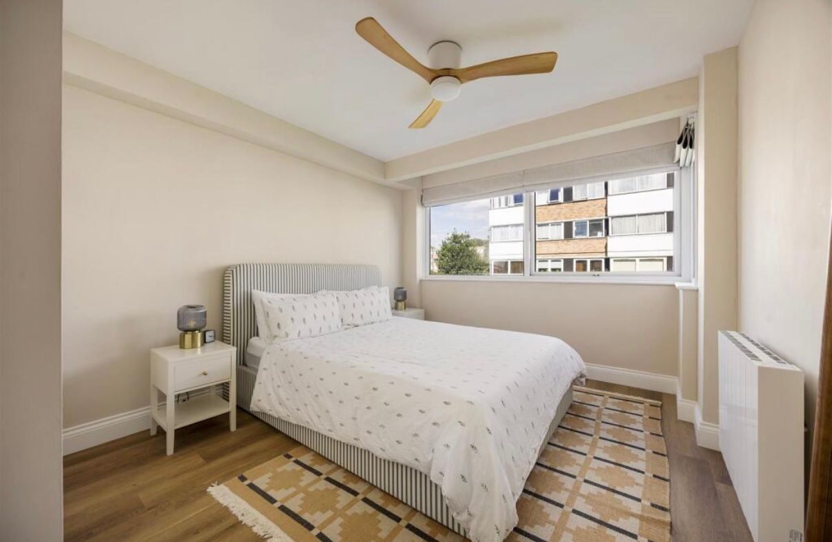 Alderbrook, Queenswood Gardens — bedroom